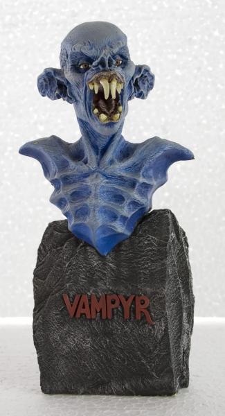 Vampyr  (model kit résine monté et peint) - blue
