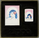 Zippo Bettie Page Hawai  (+ boitier et trading card)
